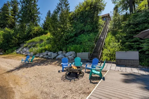 Lakefront Luxury -June Special - Private Beach & Dock Near Sandpoint