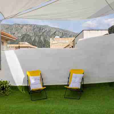 Madre Terra Airport Apartment & Rooms Hotel Exterior