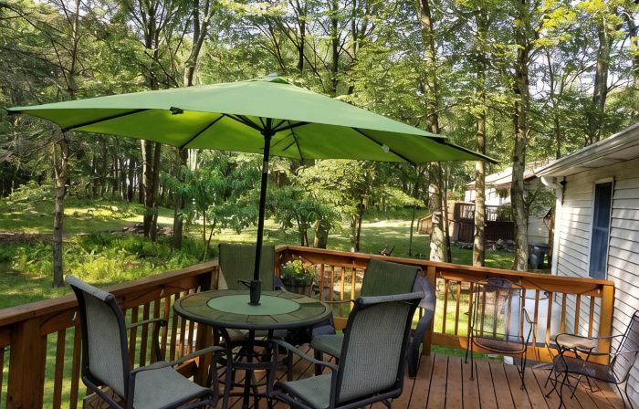 Serenity & Fun Cozy Pocono Cabin! Family Friendly - Beach-Lake-Pool-Playgrounds!