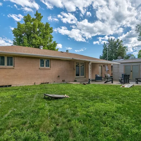 Cozy Westminster Retreat ~ Hot Tub ~ Near Denver ~ Spacious Yard