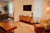 New! Thoughtful and Cozy Craftsman Waiting for You! Walk to village center!