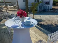 Cozy two-bedroom two bathroom on white sandy beach ファーマーズ・ヒルのホテル