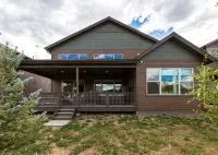 Brand New Luxury Mountain Home- Hot Tub, 3 King Beds, Bunk Beds, EVS car charger - 무료 와이파이