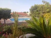 Entre mer et Pinède Carro Petit Village de Pêcheur sur la Côte Bleue, ses Plages - Pools