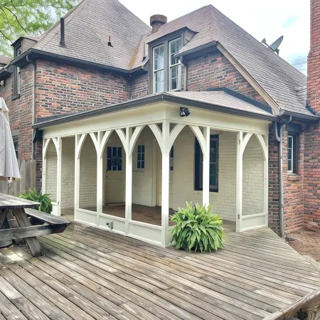 The Designers Den-Sleeps 10, Pets ok, 5min to IHFC & HPU, Emerywood!