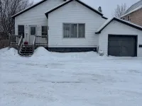 Charming 3-Bedroom Home in the UP - A Great Place for Family, Friends, and Paws! Hotels in Calumet