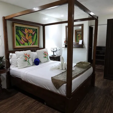 Luljetta's Garden Suites Hotels in Rizal