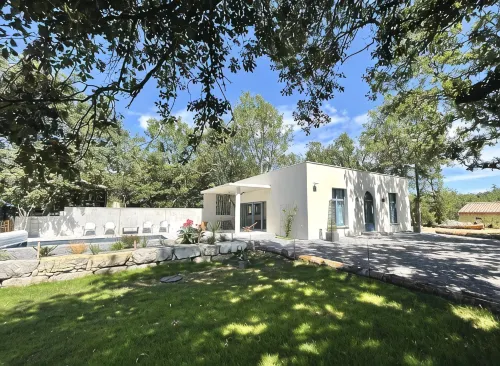 The  Summer Pavilion - Elegant and Bright - วิลล่า
