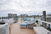 Mermaids  Cove Waterfront Townhome Spectacular Views, Views, Views!
