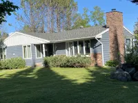 200’ of your own private accessible Lake Superior Shore: Stony Shores Retreat - 4-Star