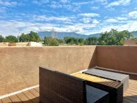 Sleeps 11! Mountain View’s. Fully renovated 4 Bedroom 3 Full Bathroom. - บังกะโล