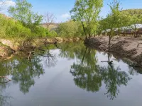 Furnished Glamping Tent/King Bed/Access to the Red River - Dancing Deer - #6 Hotels in Powell County