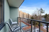 Ski In/out, Sleeps 8, Pool, Hot Tub, Snow Tubing! - 4-Star