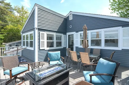 Blue Breeze - Private lakefront w/ Hot Tub - 4-stjärniga