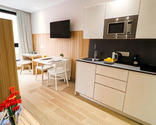 Studios Cielo Madrid Hotels near Carabanchel