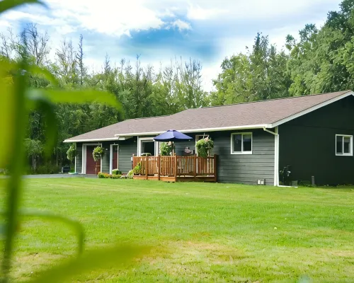 Uniquely Alaskan Vacation Home Hotels in Fishhook