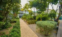Seven Mile Beach Resort