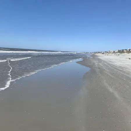 Private home in Mt. Pleasant, SC Vacation Rental 10 min drive to the beach.