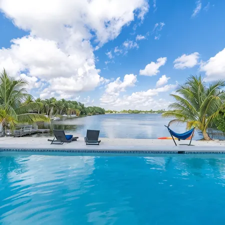 4BR/3BA Miami Welcoming Waterfront Wonder w/ Pool!