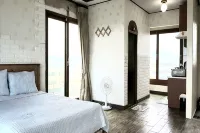 Jun House - Hostels