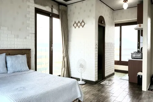 Jun House