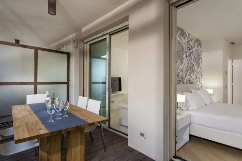 Embassy Aparthotel