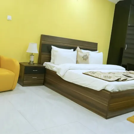 Prime 16 Hotels and Suite