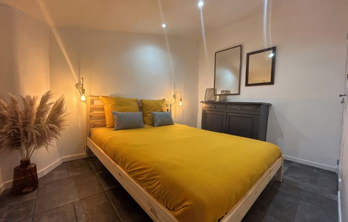Mimosa cocoon for 6 people In the heart of the old village