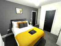 Chantry Suites by SA Stays Hotels in Grimsby