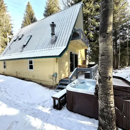 Lazy Me ~ A Magical Creek-front Cabin with Hot Tub! Private Woods