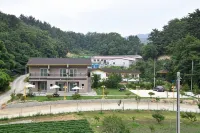 Samcheok Noran Pension - ที่มีที่จอดรถ