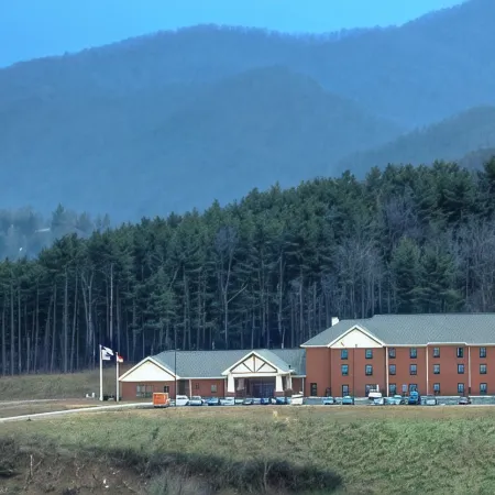 Holiday Inn Express WEST JEFFERSON by IHG