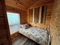 Cozy Cabins-Pet friendly, newly renovated, WiFi, kitchen, 2 bedroom Ξενοδοχεία στην πόλη Steinhatchee