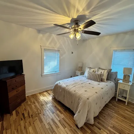 Charming 2-bedroom house in Clemson 4mi. from Death Valley and 1mi. from Mac's
