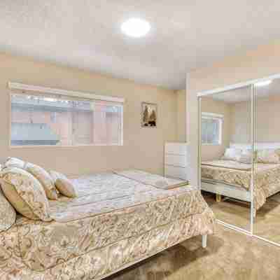 7 Bedrooms, Hot tub, Game room, Poker room, BBQ Rooms