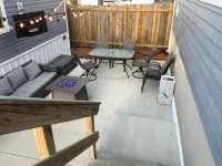 Newly remodeled Clean Spacious 5-bedroom  House with AC, WiFi,