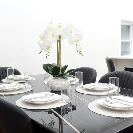 Modern 5BR 3BA • Retreat Near Subway & Downtown • Free Parking