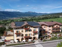 Wellness e Resort Stella Delle Alpi Hotels in Ronzone
