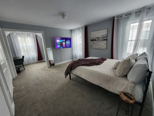 Huge 5BR in Best Location ~ 25 Min to NYC