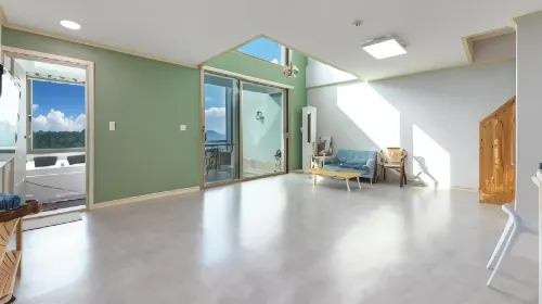 Namhae Thebay007 Pension - バルコニー