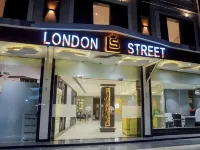 TreeHouse London Street Amritsar Отели рядом с достопримечательностью «Ворота Ганди»