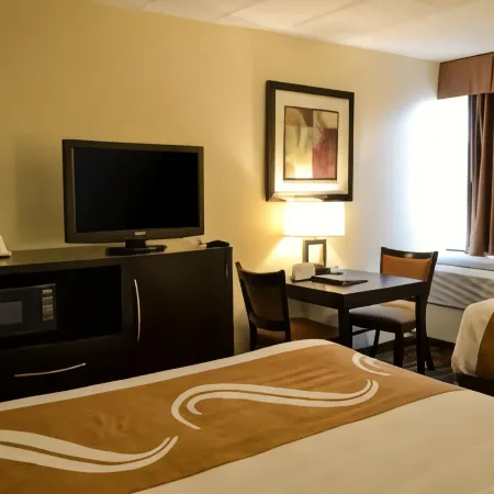 Comfort Inn Dunmore - Scranton East