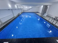 The Montana City Hotel - Pools
