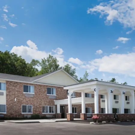 Quality Inn Petoskey Отели в г. Петоски