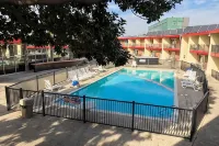 Garden Inn & Suites Oakland Airport