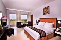 Parkside Mandarin Hotel Pekalongan - parkir