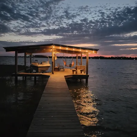 Relaxing Lake Retreat