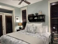 'Cozy for Two' - Delightful for a Couple - Kitchens
