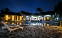 Villa Petra Ungaran - Kolam Renang