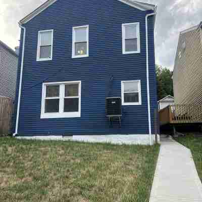 Central Home 3min to downtown + private parking + 10% off Ark, Aquarium, and Zoo Hotel Exterior
